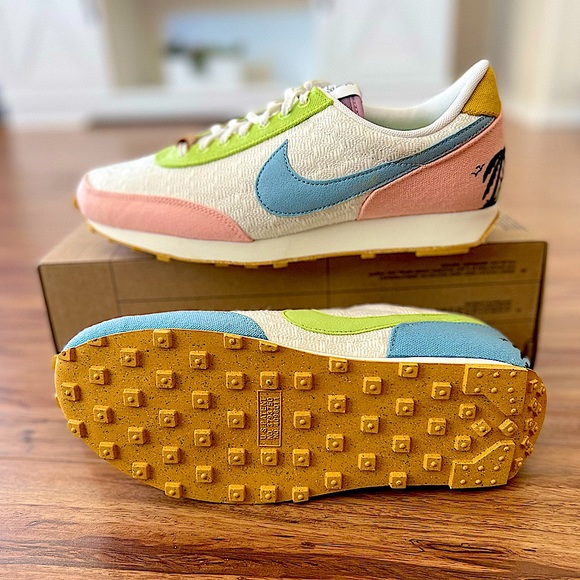 Nike DayBreak Special Edition “Sun Club Worn Blue” - Picture 6 of 6